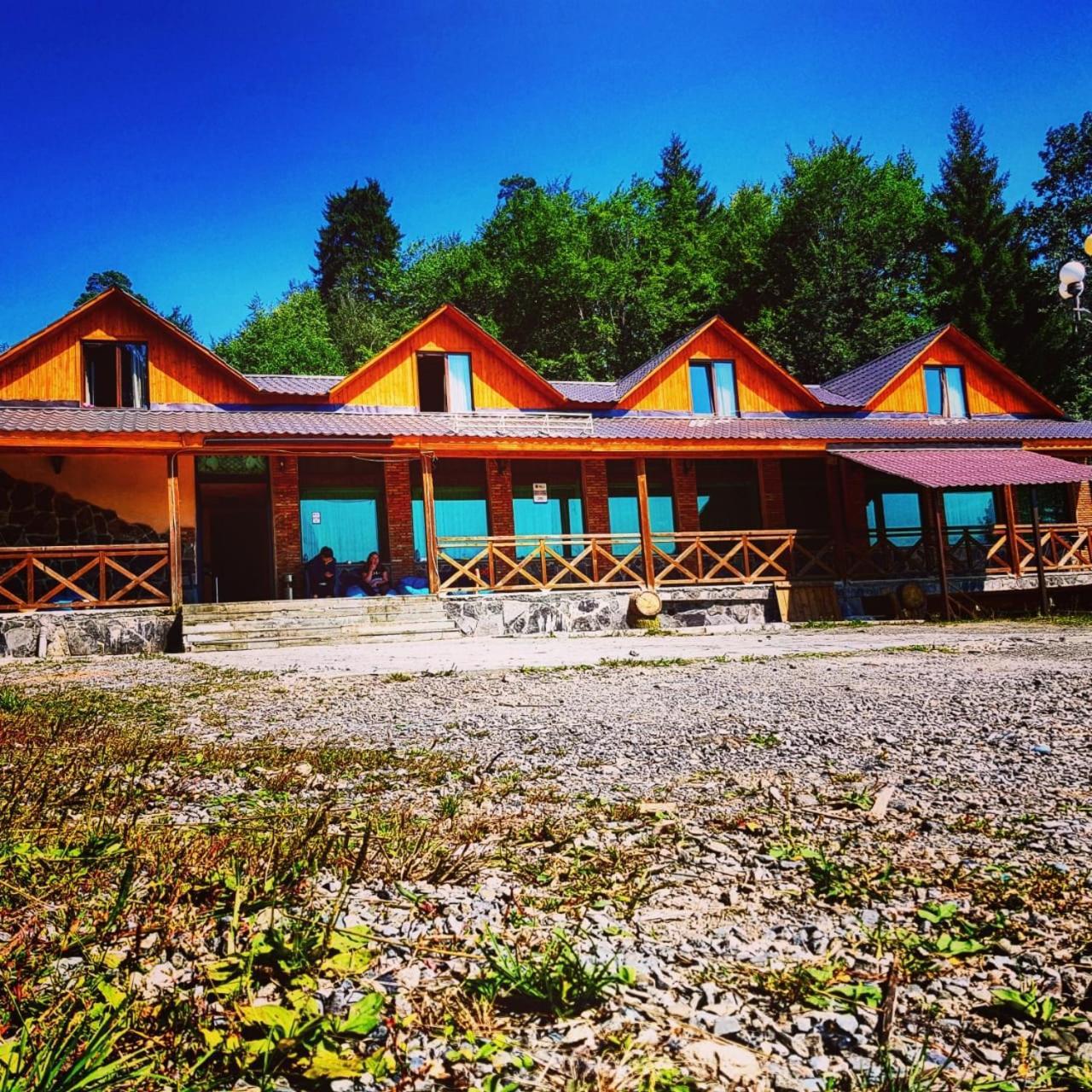 Hotel Eco House In Bakuriani Eksteriør billede