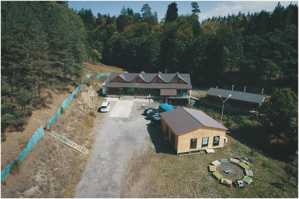 Hotel Eco House In Bakuriani Eksteriør billede